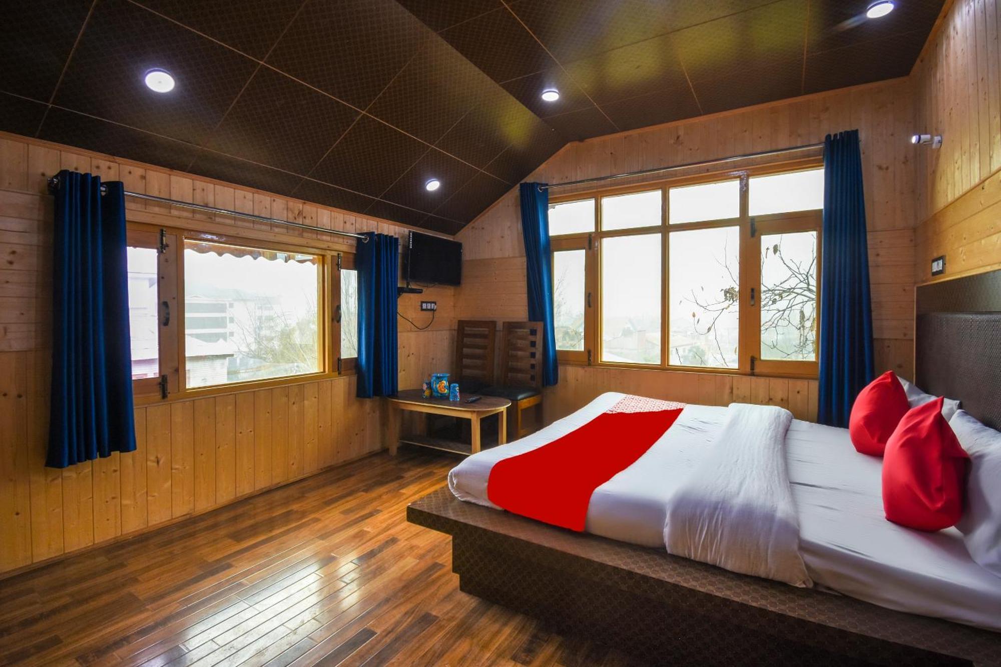 โอโย 66476 โฮเทล นิว ดิไวน์ แคชเมียร์ Hotel Durgjan ภายนอก รูปภาพ