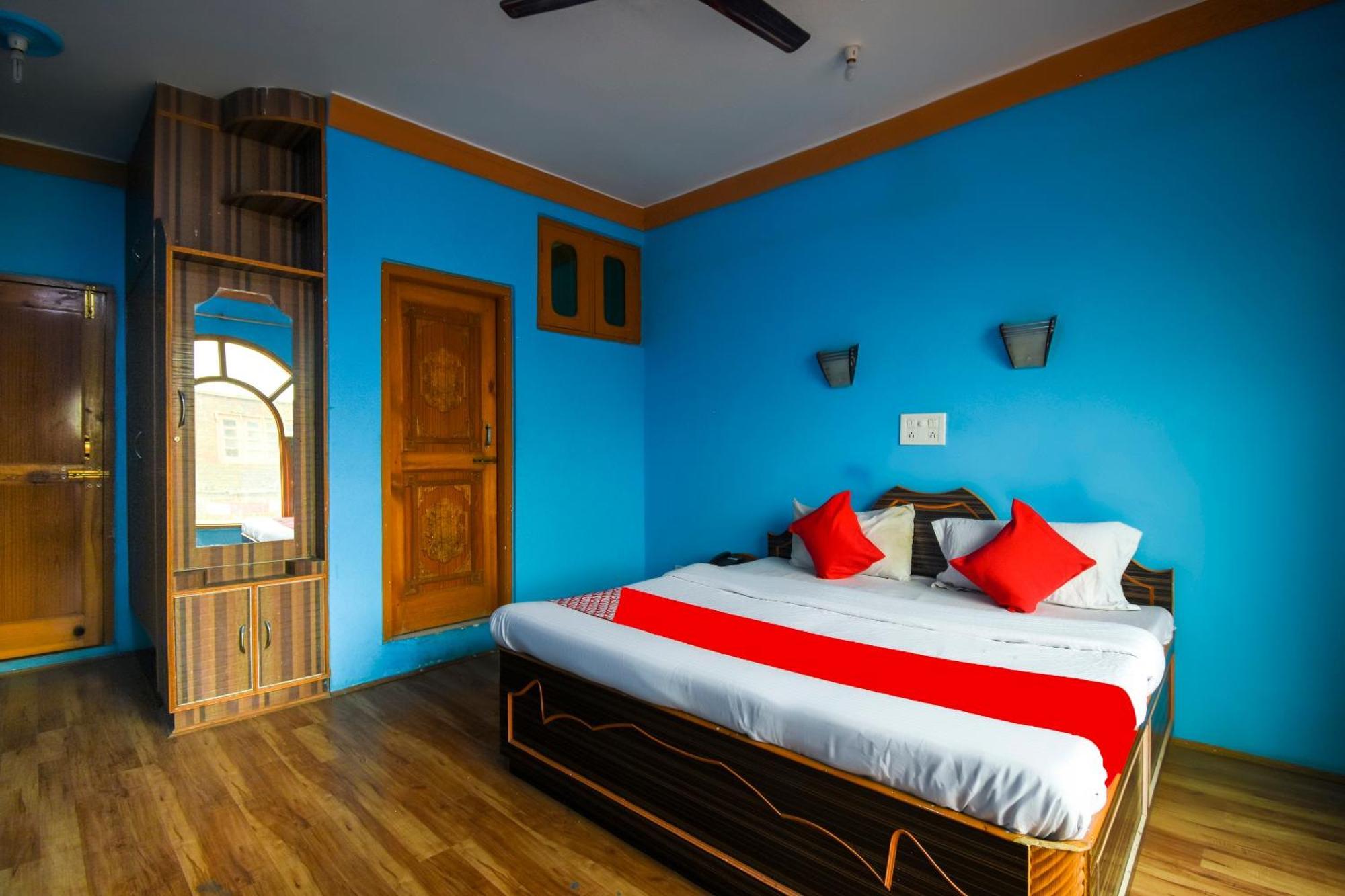 โอโย 66476 โฮเทล นิว ดิไวน์ แคชเมียร์ Hotel Durgjan ภายนอก รูปภาพ