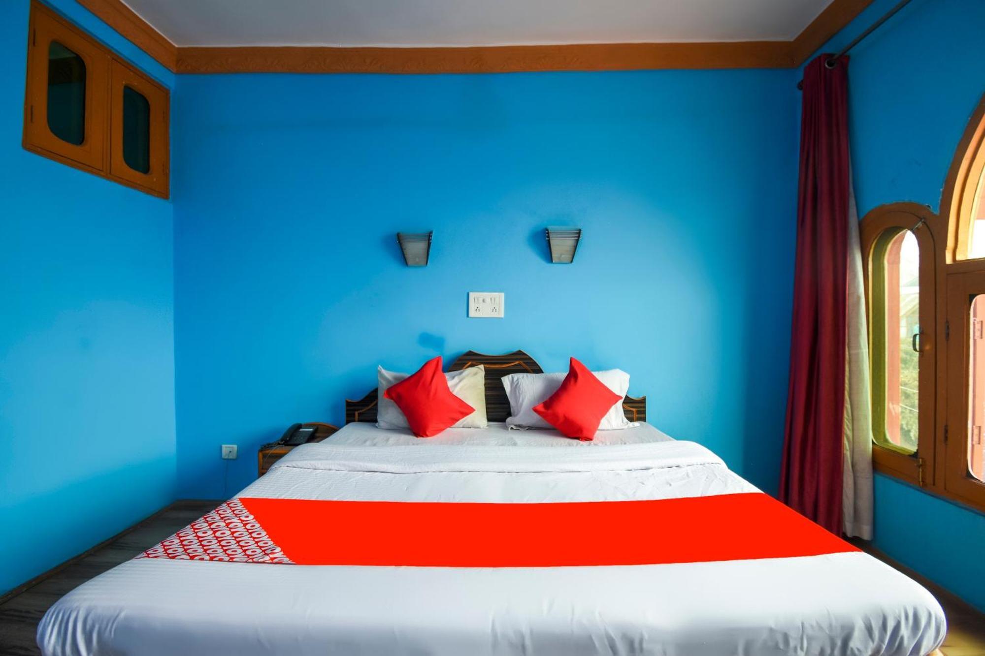 โอโย 66476 โฮเทล นิว ดิไวน์ แคชเมียร์ Hotel Durgjan ภายนอก รูปภาพ
