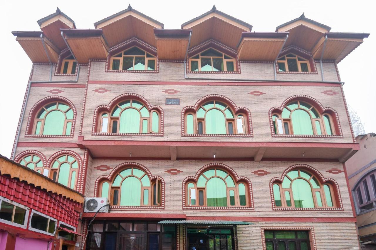 โอโย 66476 โฮเทล นิว ดิไวน์ แคชเมียร์ Hotel Durgjan ภายนอก รูปภาพ